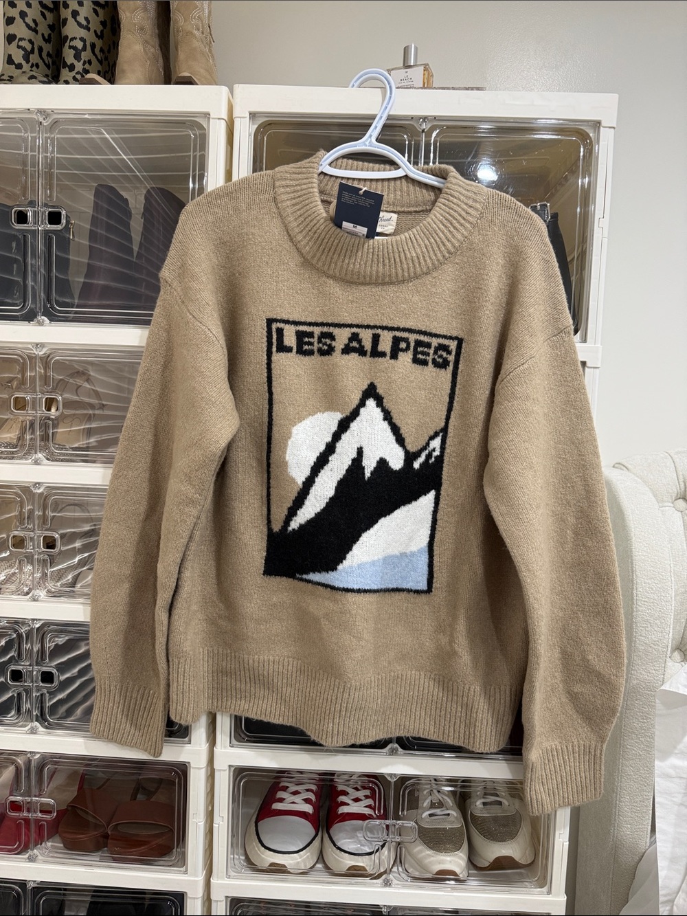 Universal Thread Tan Crewneck Sweater with Mountain Graphic
